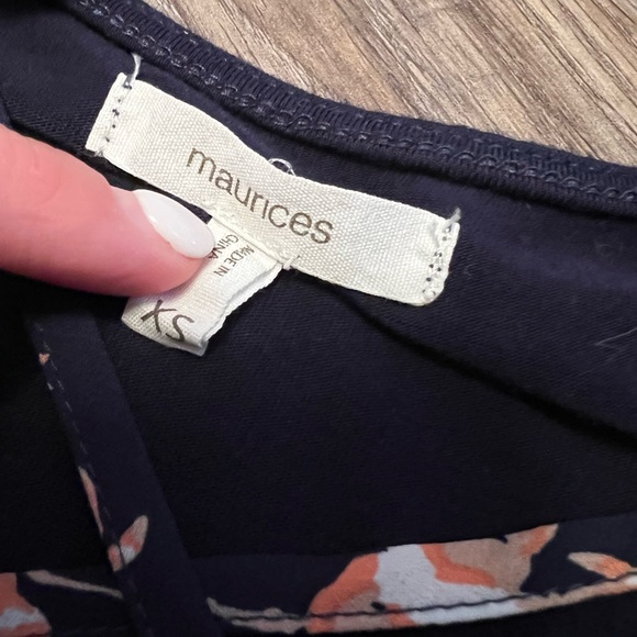 Maurice’s tank/blouse - Picture 2 of 4